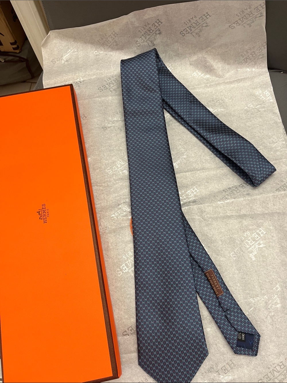 Men's Blue Patterned Silk Tie